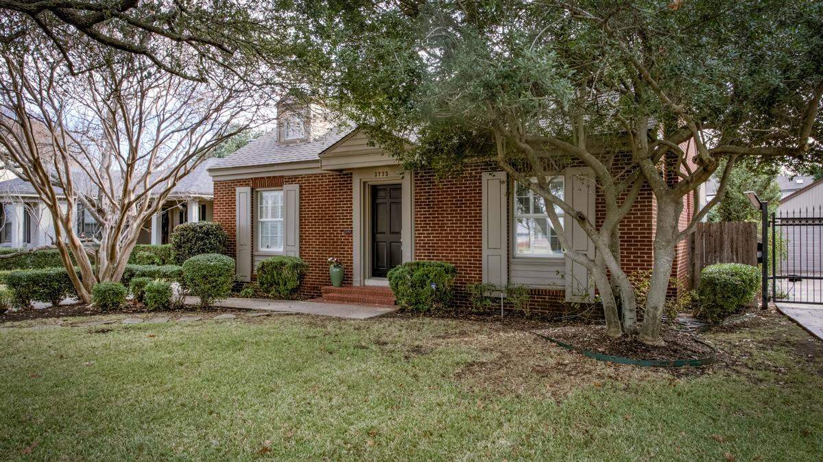 The home at 3733 Bellaire Drive South is priced $589,000.