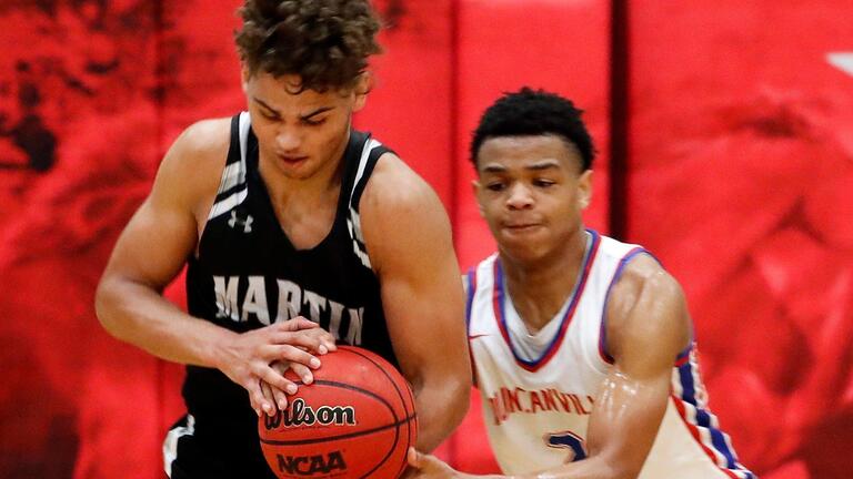PHOTOS: Arlington Martin battles Duncanville in Whataburger Tournament quarterfinals