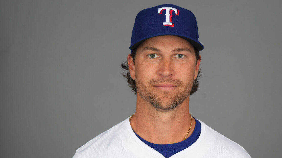 Texas Rangers ace Jacob deGrom dazzles in first spring training start