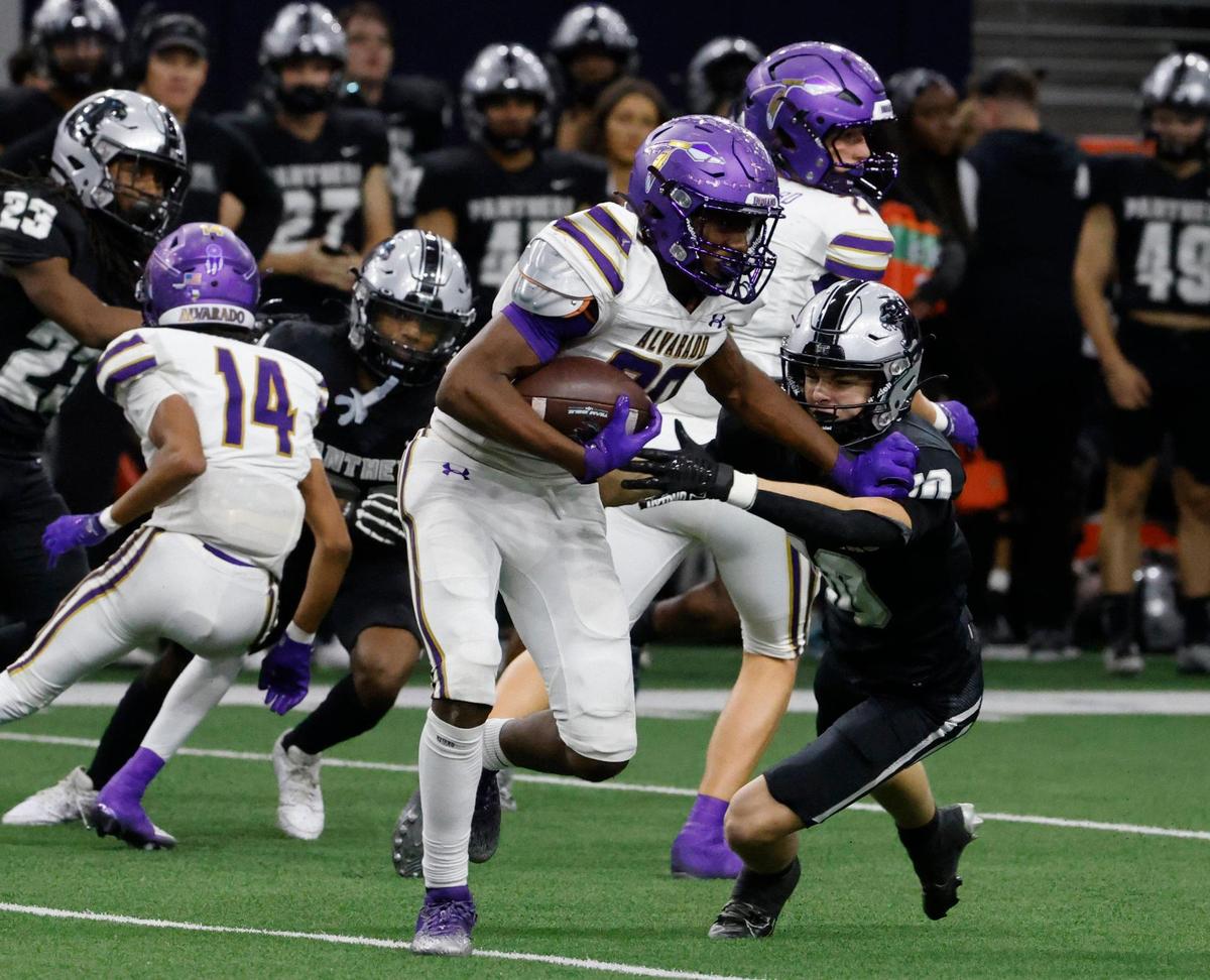 Alvarado wide receiver Jorden Wright (80) breaks back to the inside during a UIL 4A D1 Area round football playoff game at The Ford Center in Frisco Texas, Thursday, Nov. 21, 2024.