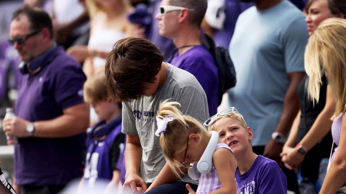 TCU has a moment of silence to honor Wes Smith, student who was fatally shot