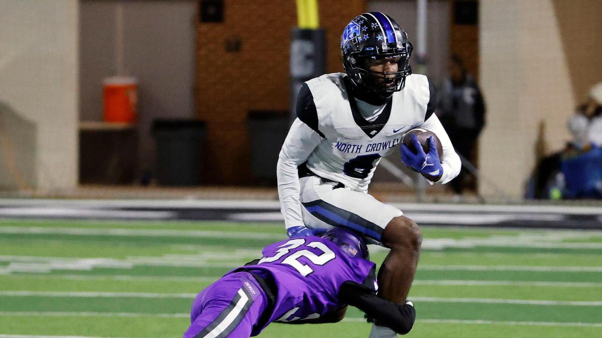 North Crowley running back Ashton Searl is a nominee for the player of the week.