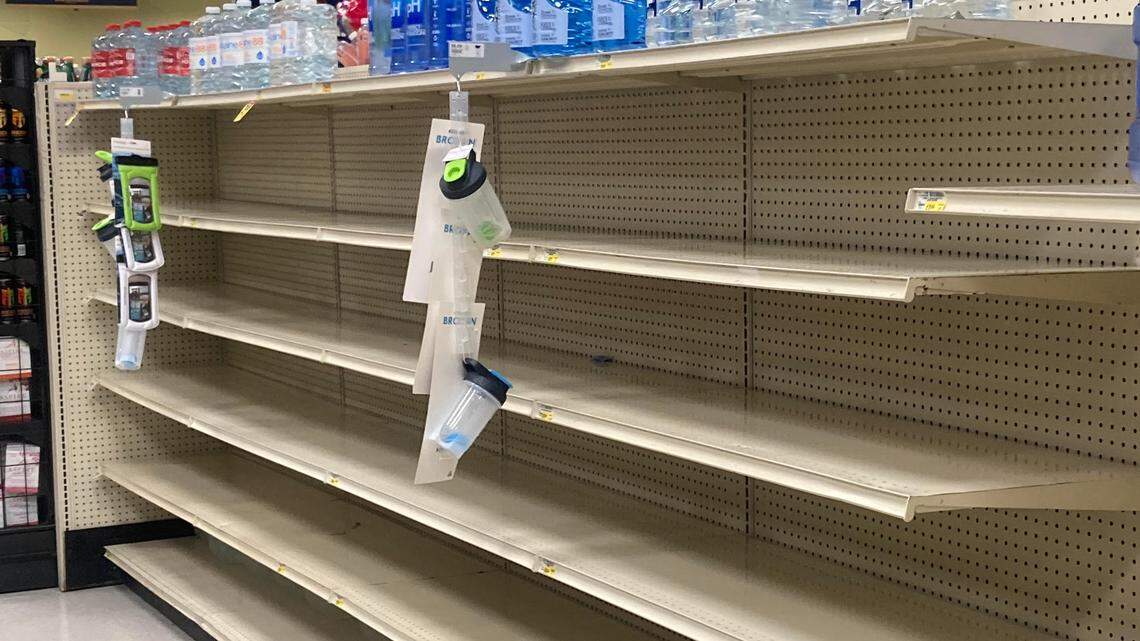 When will Dallas-Fort Worth grocery stores be restocked after the winter storm rush?