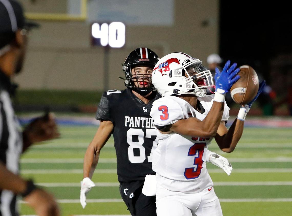 Grapevine defender CJ Holmes (3) almost intercepts a pass intended for Heritage wide receiver Braden Blueitt (87) in the first half of a high school football game at Mustang-Panther Stadium in Grapevine Texas, Friday, Sept. 30, 2022. Grapevine led Colleyville Heritage 21-20 at the half. (Special to the Star-Telegram Bob Booth)