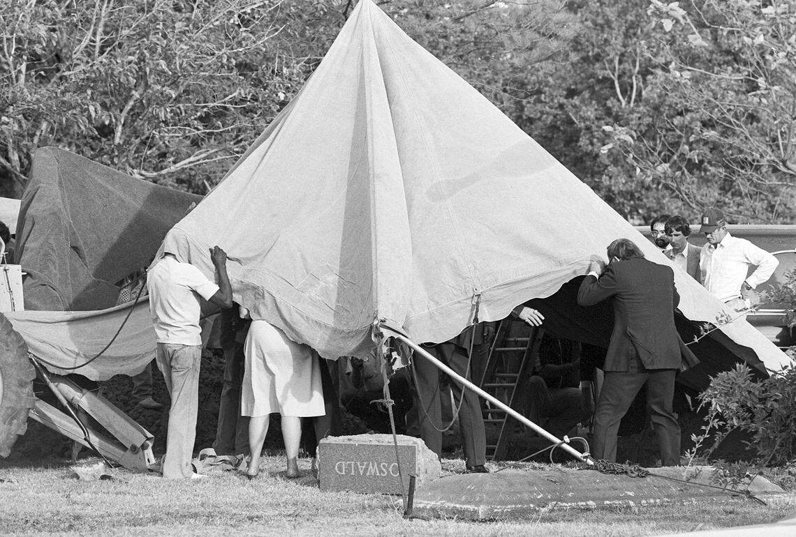 Oct. 4, 1981: The casket containing Lee Harvey Oswald’s remains for 18 years was exhumed and moved into the privacy of a tent at Rose Hill Memorial Park in Fort Worth before it was taken to Dallas for an autopsy.