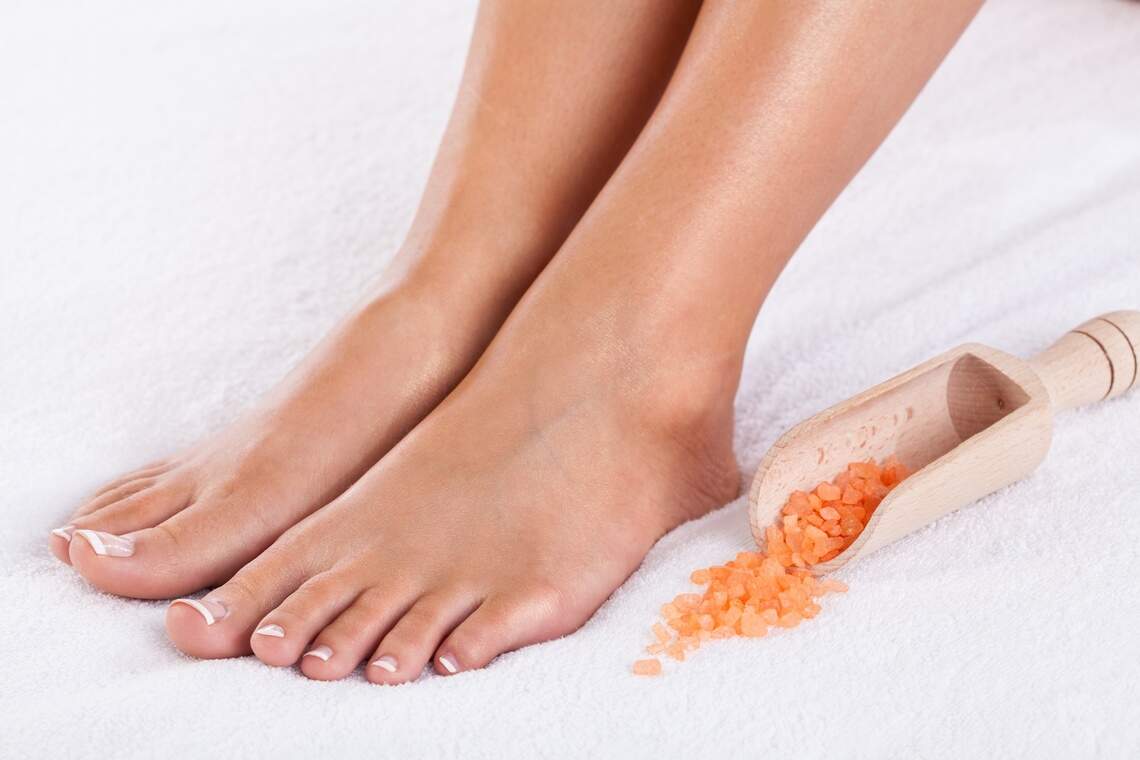 TikTok’s latest sleep trend has people stomping on Epsom salt. Does it actually help you sleep better?