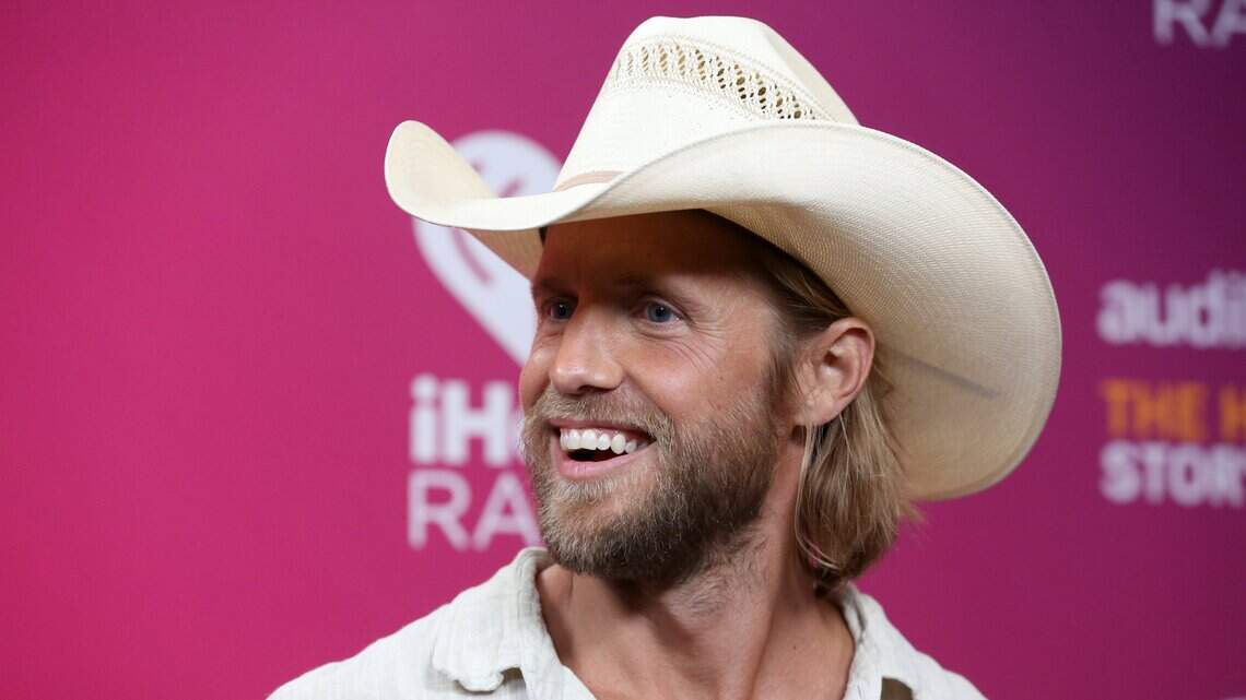 North Texas native cast as Dennis Quaid’s son in new NASCAR series on AMC