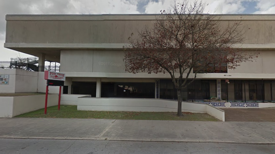 A woman tried to lure a San Antonio high school student to a car with two men, school officials say.