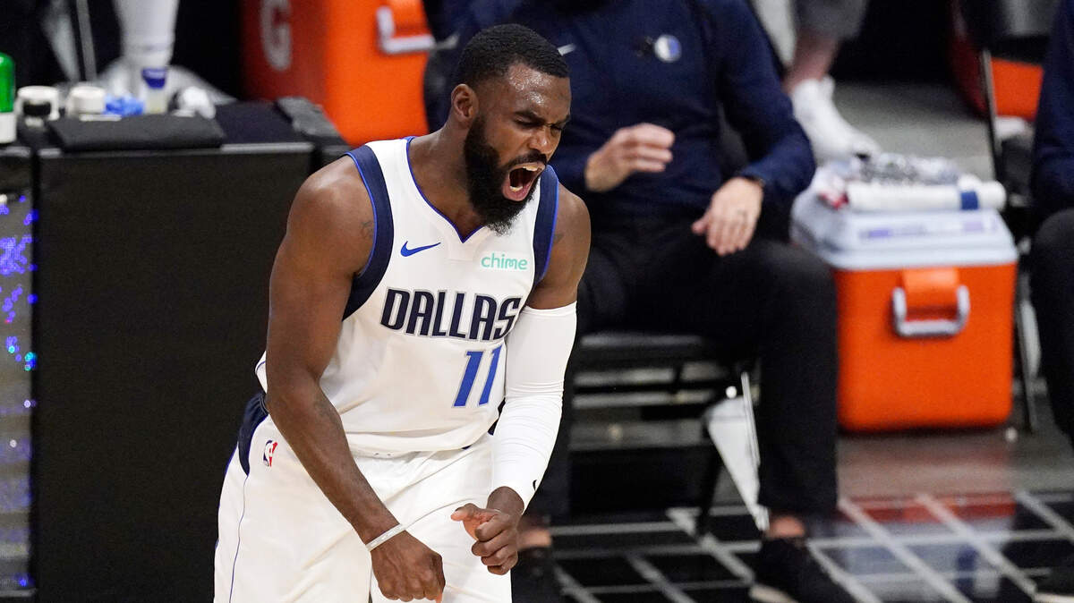 Dallas Mavericks forward Tim Hardaway Jr. celebrates during the first half in Game 1 against the Los Angeles Clippers on Saturday. Hardaway finished with 21 points.