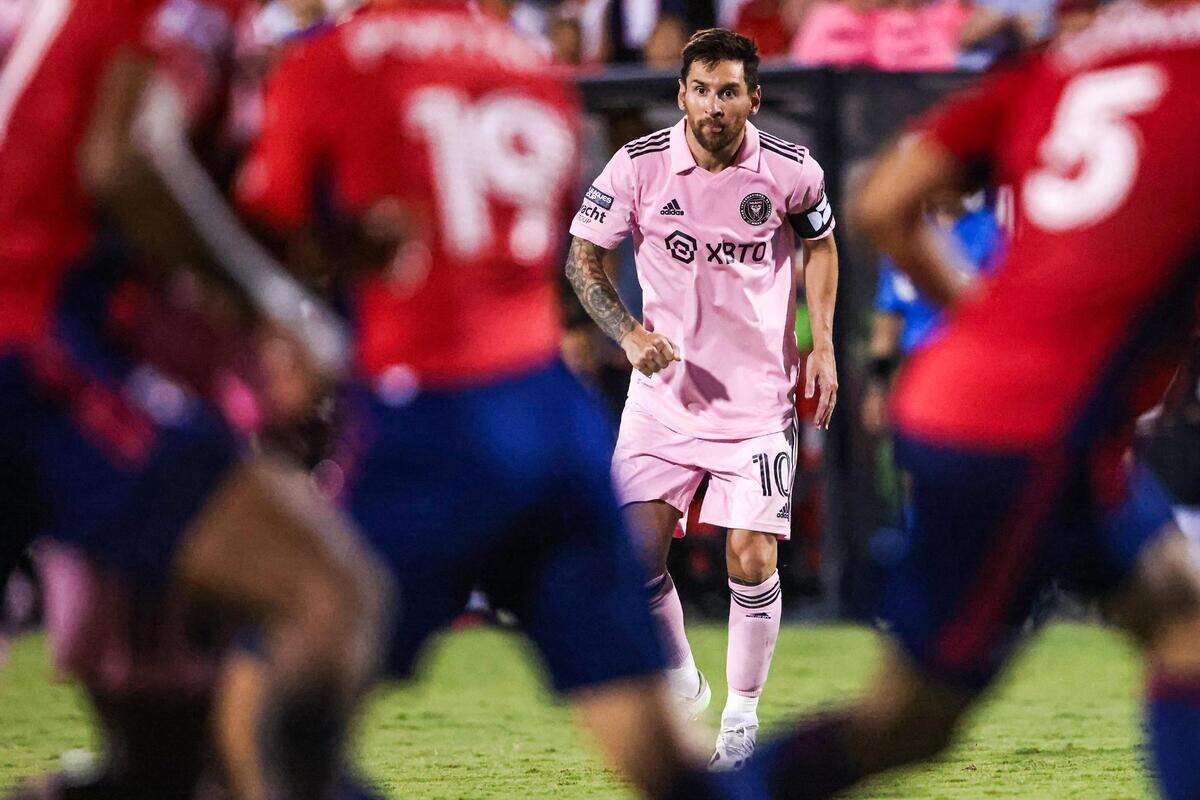 Inter Miami CF captain Lionel Messi (10) prepares to line up a free kick in the second half against FC Dallas during a Leagues Cup match at TOYOTA Stadium in Frisco, Texas on Sunday, Aug. 6, 2023.