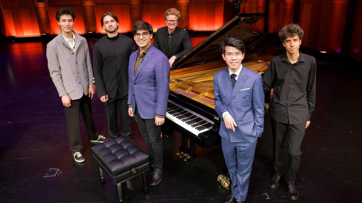 The Van Cliburn International Piano Competition jury on Sunday night announced the six contenders who advanced to its final round.