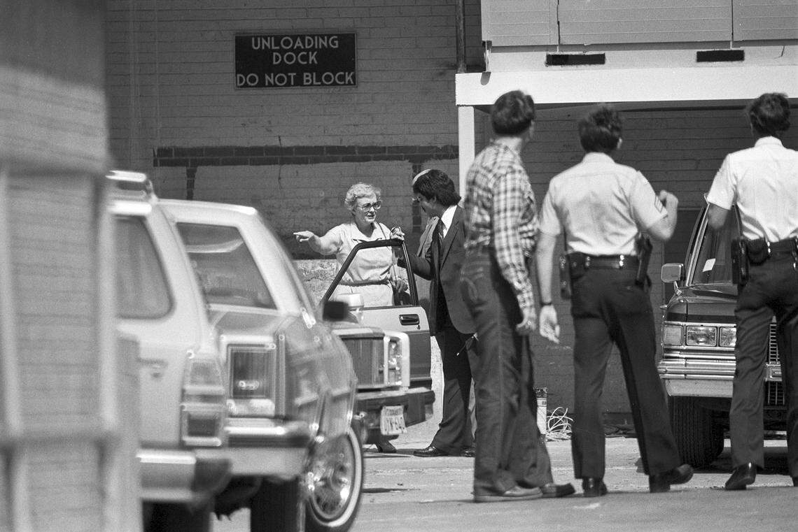 Oct. 4, 1981: Outside Baylor University Medical Center in Dallas where the remains of Lee Harvey Oswald underwent an autopsy.