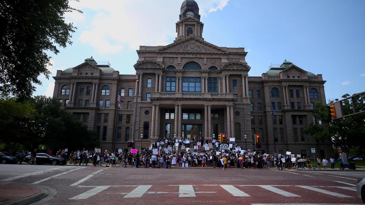 For the fifth day in a row, Fort Worth protesters gather outside the Tarrant County Courthouse and are march through downtown streets Tuesday to demand police accountability in the death of George Floyd.