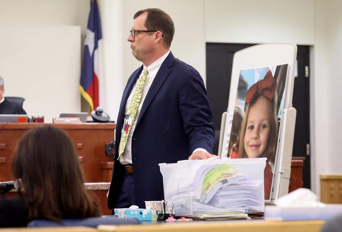 Wise County District Attorney James Stainton points to a box full of the defense's expert witnesses' reports during the punishment phase of the trial on Tuesday, May 5, 2026, at the Tim Curry Criminal Justice Center in Fort Worth. Horner pleaded guilty to capital murder in the November 2022 strangulation killing of 7-year-old Athena Strand.