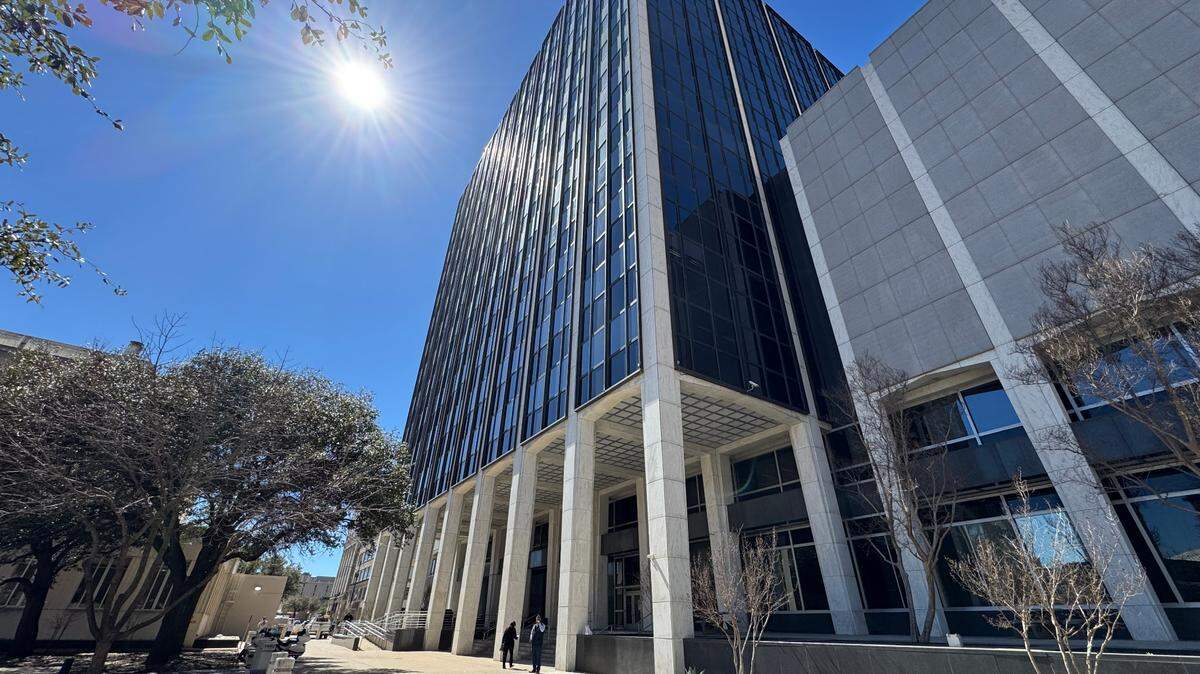 The Fritz G. Lanham Federal Building in downtown Fort Worth, one of at least 300 federal properties the Trump administration put on a since-removed list of “non-core” sites it intends to sell. 
