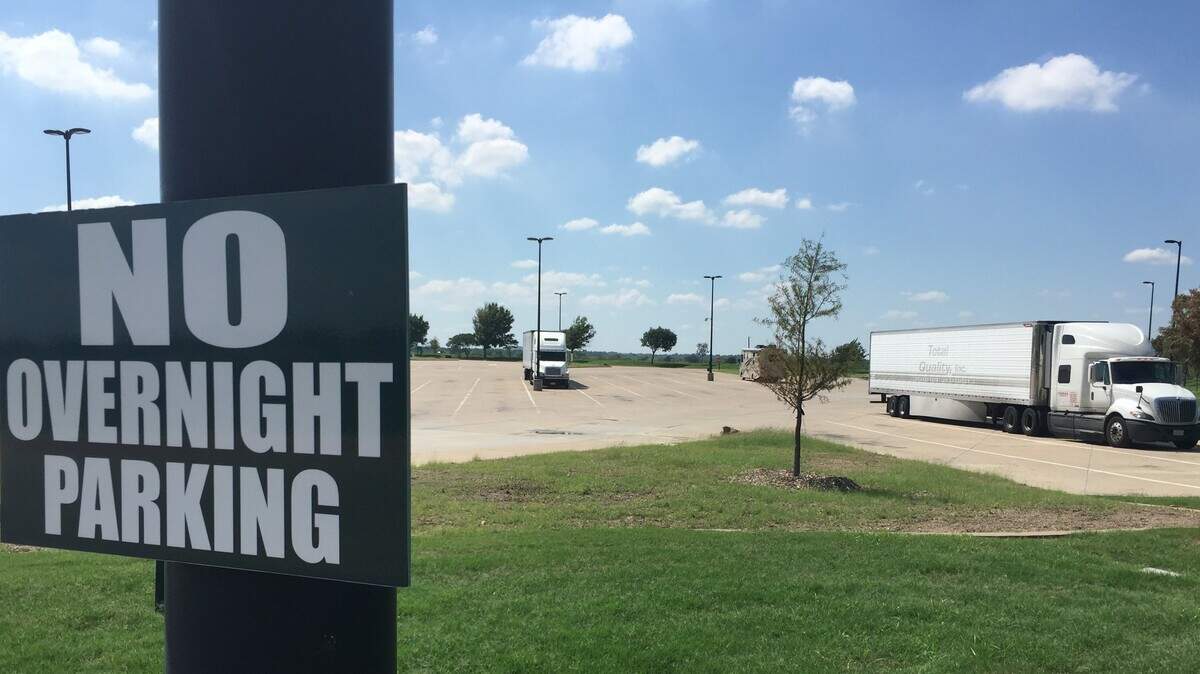 Tractor-trailers can park at Cabela’s to shop for sporting goods along I-35W in Fort Worth, but they can’t stay overnight.