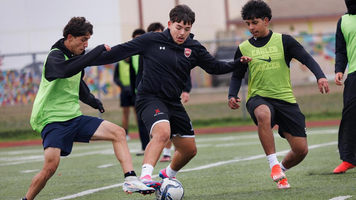 See the schedule for the boys’ soccer bi-district round.