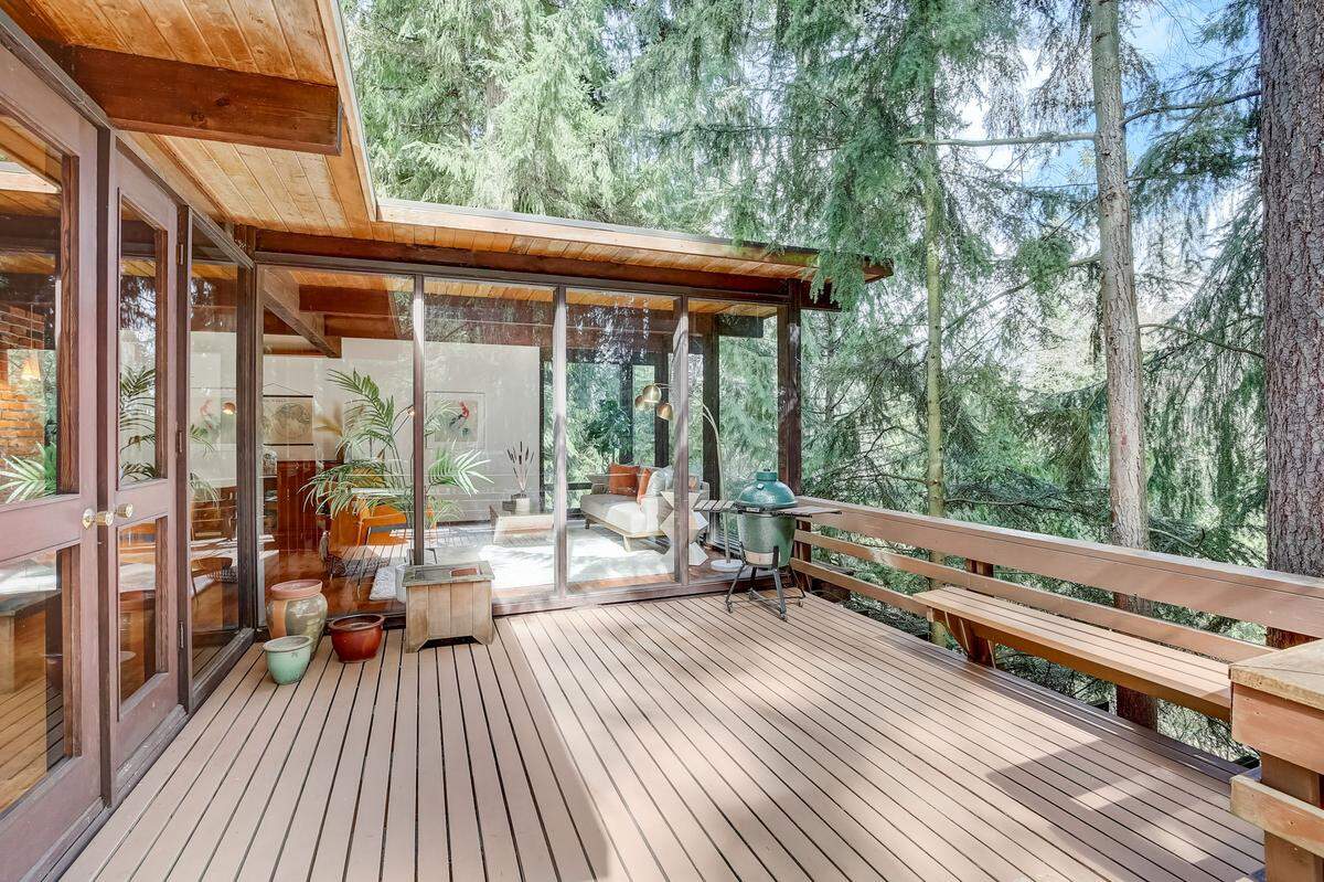 Deck area