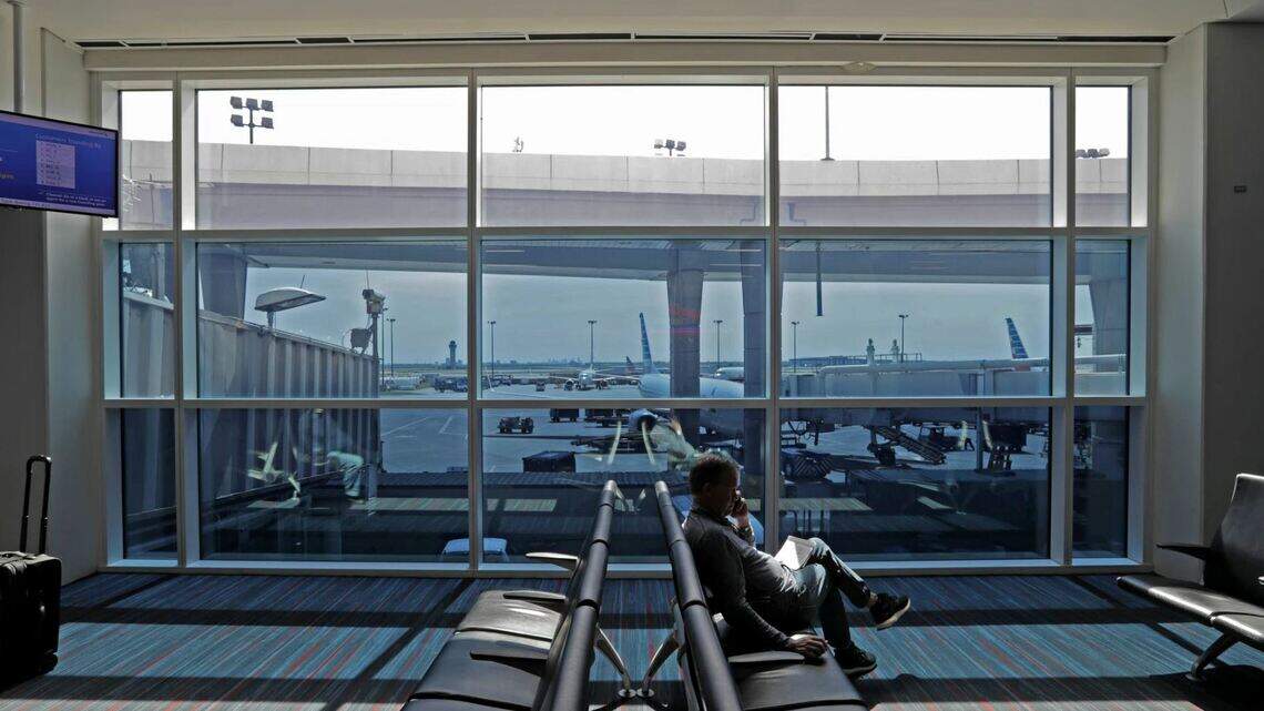 How newfangled glass helped a DFW Airport business sell more booze