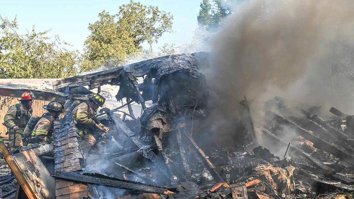 ‘Ba-boom’: Residents describe impact of Navy plane crash in Lake Worth neighborhood
