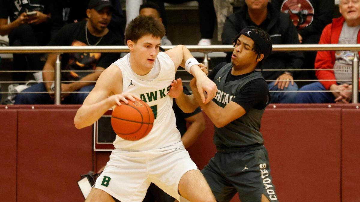 Birdville forward Sawyer Dotson (1) is a nominee for the 2025 Readers’ Choice High School Sports Boys’ Athlete of the Year.