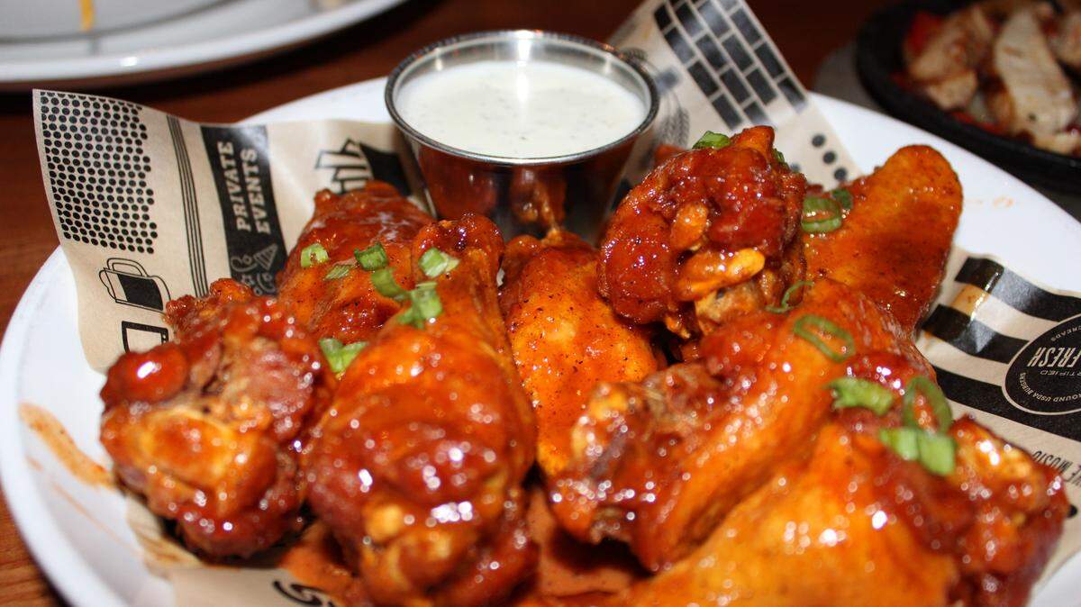 Here’s where to get free wings in South Carolina for National Chicken Wing Day.