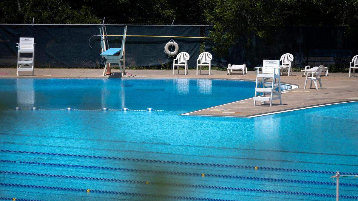 A lifeguard tower at the Forest Park pool in Fort Worth on Friday. A lifeguard shortage has caused many pools nationwide, including Fort Worth pools, to cut back on their hours of operation.