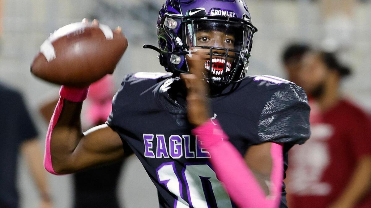 Crowley quarterback Caleb Williams gained 532 total yards and tallied 4 touchdowns in a losing effort against Euless Trinity.