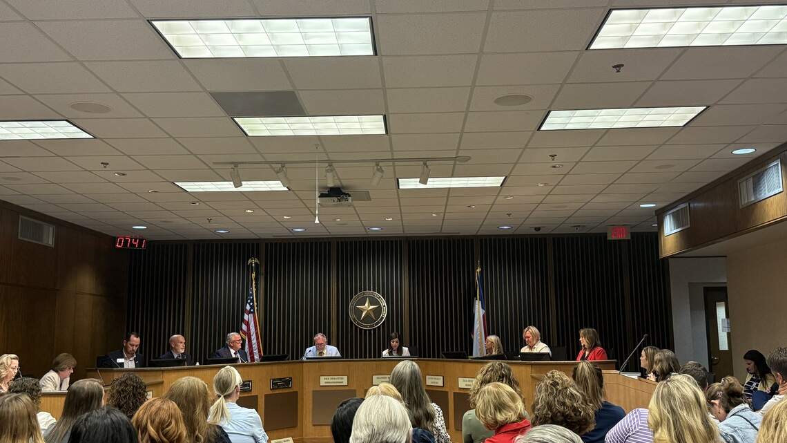 Grapevine-Colleyville school board has a new look, including a new president