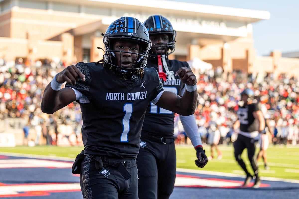 North Crowley running back Cornelius Warren (1) celebrates after scoring a touchdown in the first half of the Class 6A Division I state semifinal game at Eagle Stadium in Allen on Saturday, Dec. 14, 2024.