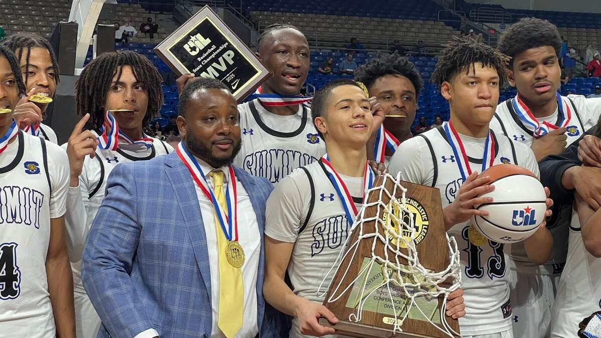 Mansfield Summit boys basketball poses with the Class 5A Division 2 state championship after a 55-47 victory over Fort Bend Marshall at the Alamodome in San Antonio on Saturday, March 8, 2025.