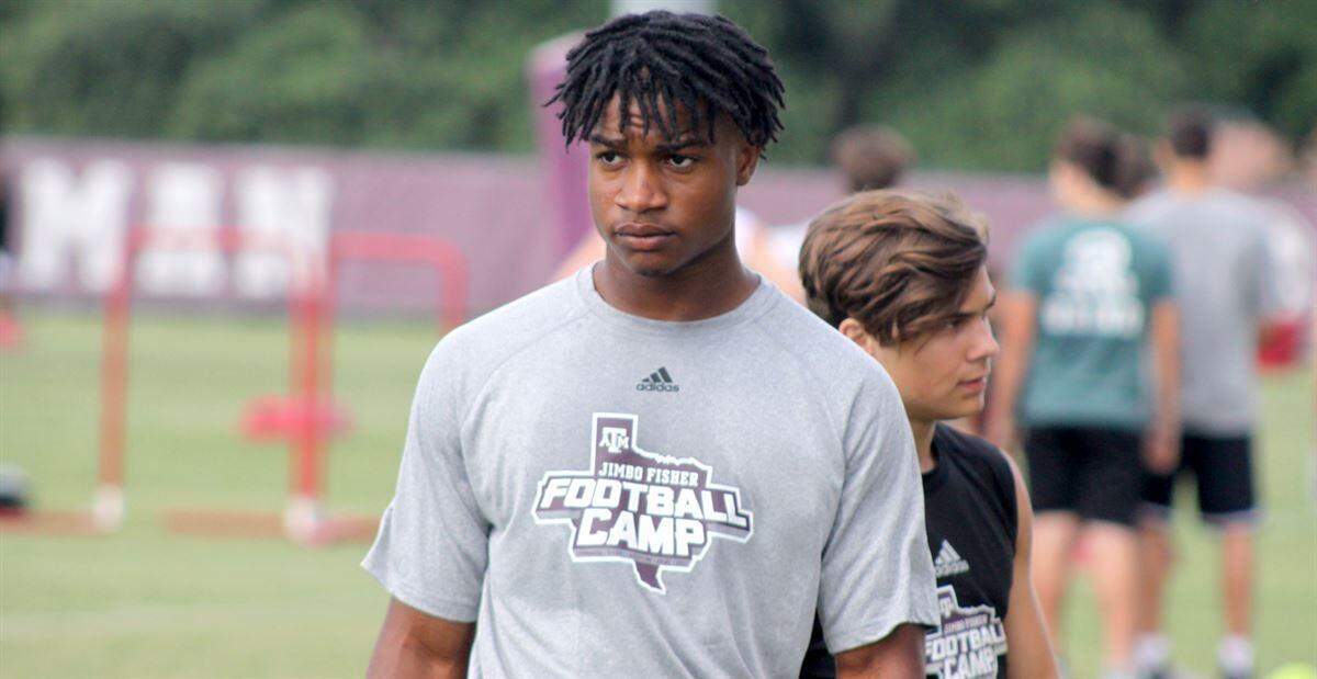Nolan Catholic RB Emeka Megwa