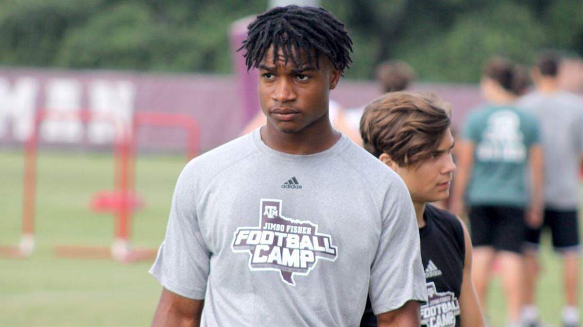 Nolan Catholic RB Emeka Megwa