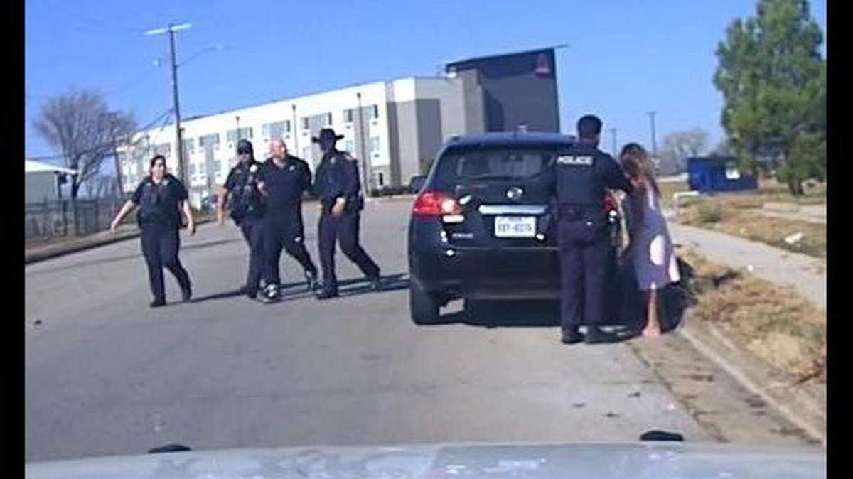 A man who threatened to kill his mother in a moving car was arrested in Lakeside using GPS tracking Saturday afternoon, police said.