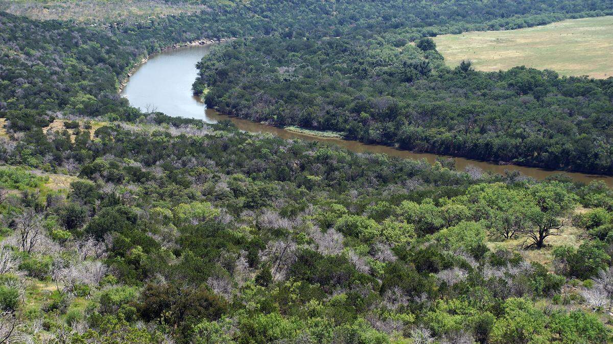 Schoolhouse Mountain Ranch is priced $5500 per acre or $6,862,000.