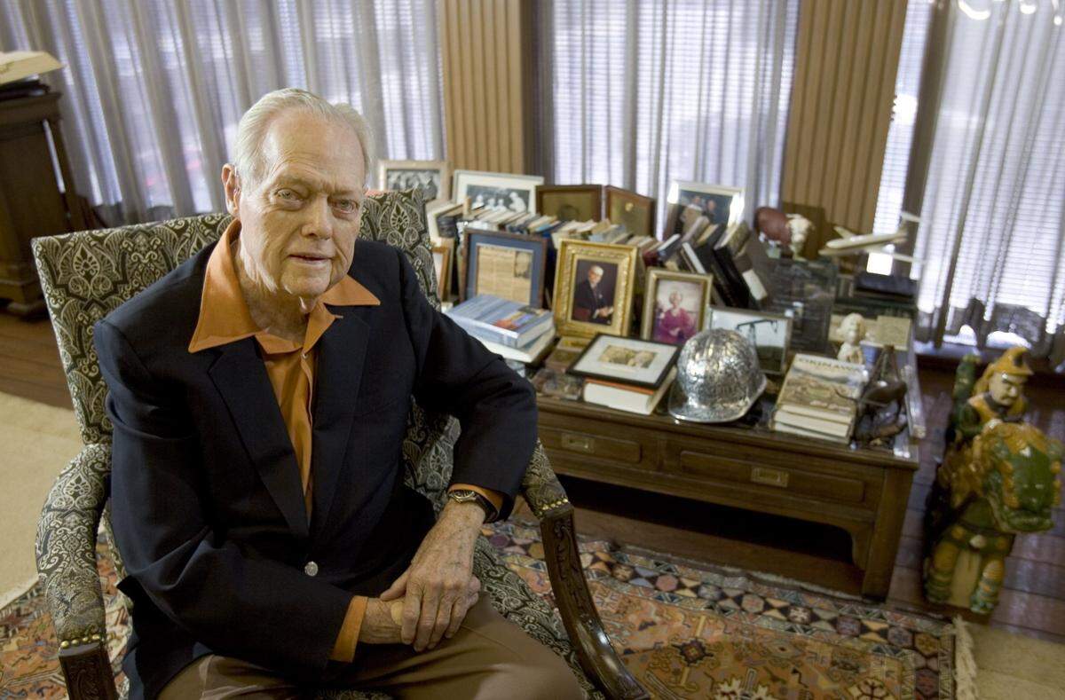 William Alvin “Tex” Moncrief Jr., patriarch of the Moncrief Oil family, poses for a photo on Jan. 3, 2006, in Fort Worth, Texas. Moncrief, a Texas wildcatter who helped build a father-son venture into a multi-billion-dollar business over more than 70 years in the oil and gas industry, has died at age 101.