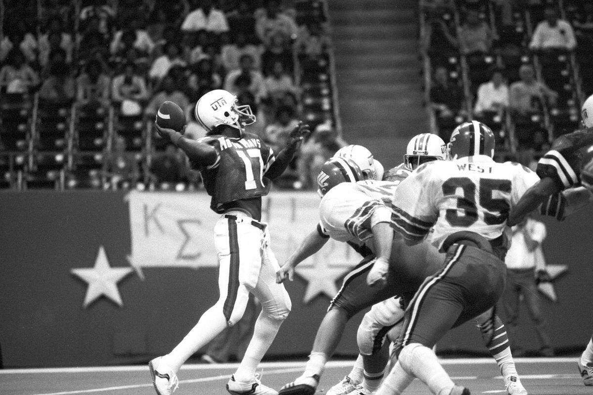 Sept. 16, 1979: UTA makes a play in a game against North Texas.