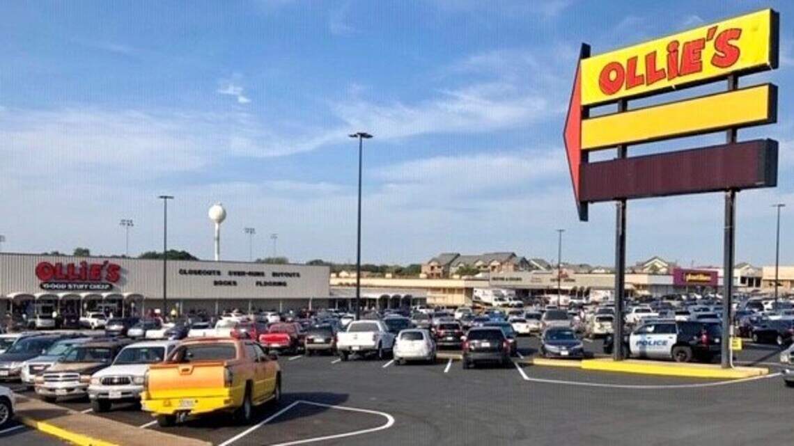 A new discount outlet store is coming to Camp Bowie West shopping center
