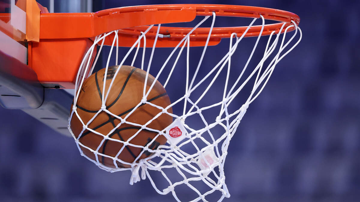 Shot clock usage is backed by the Texas High School Coaches Association, and the majority of the Texas Association of Basketball Coaches.