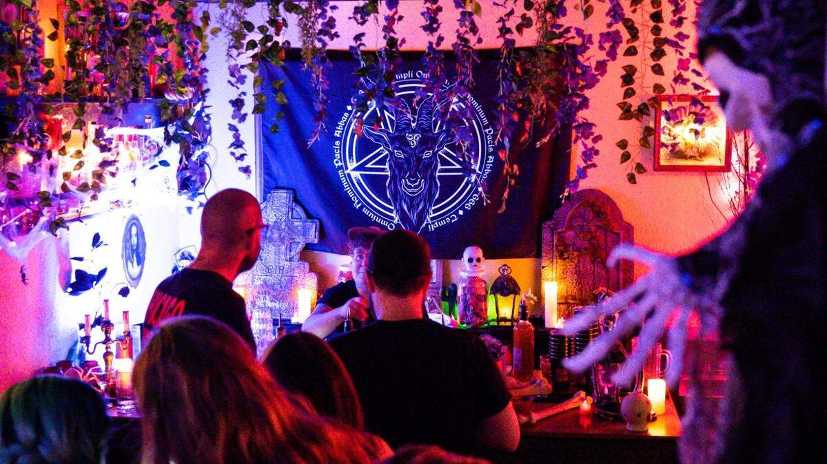 Fort Worth bars with Halloween drinks and parties: Nickel City, Martin House & more