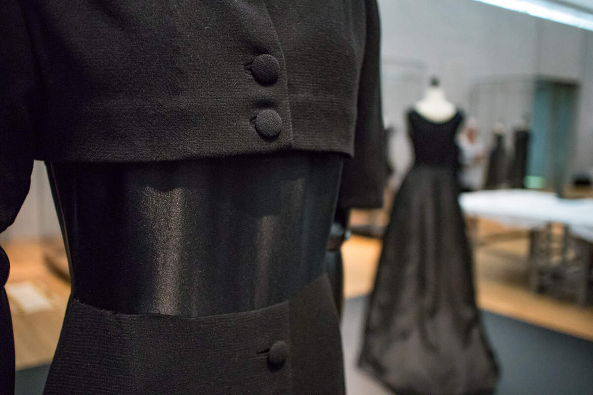 Cristóbal Balenciaga Dress detail, part of the Balenciaga in Black exhibit at the Kimbell Art Museum.