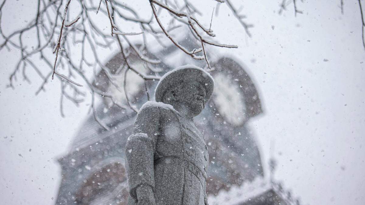 What is the ‘polar vortex’ that’s pushing dangerously frigid air to Texas?