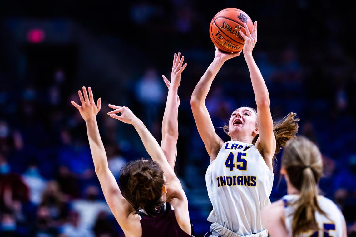 Maggie Peacock (45) shoots down low under pressure during the 2A state final between Lipan and Martin’s Mill at the Alamodome in San Antonio Texas, on March 11, 2021. Lipan went on to win 44-39. (Photo by Matt Smith. Special to the Star-Telegram).