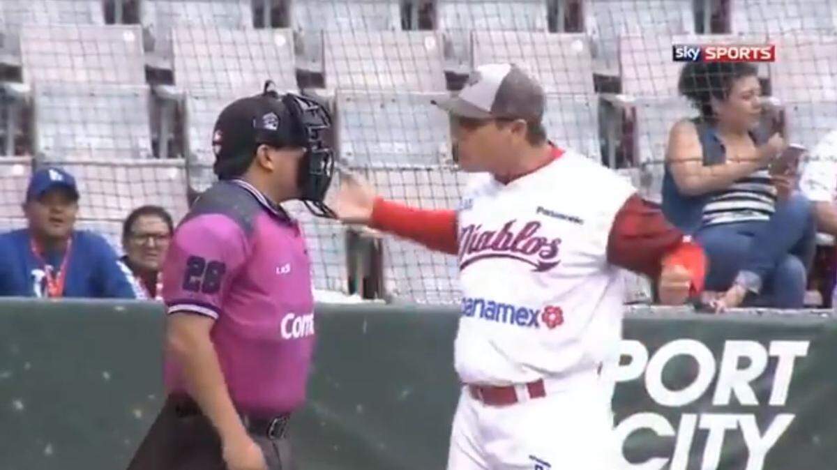 Two umpires in the Mexican Baseball League have been suspended for the remainder of this season for a terrible call during a game between Diablos Rojos del Mexico and the Algodoneros de Union Laguna on Tuesday.
