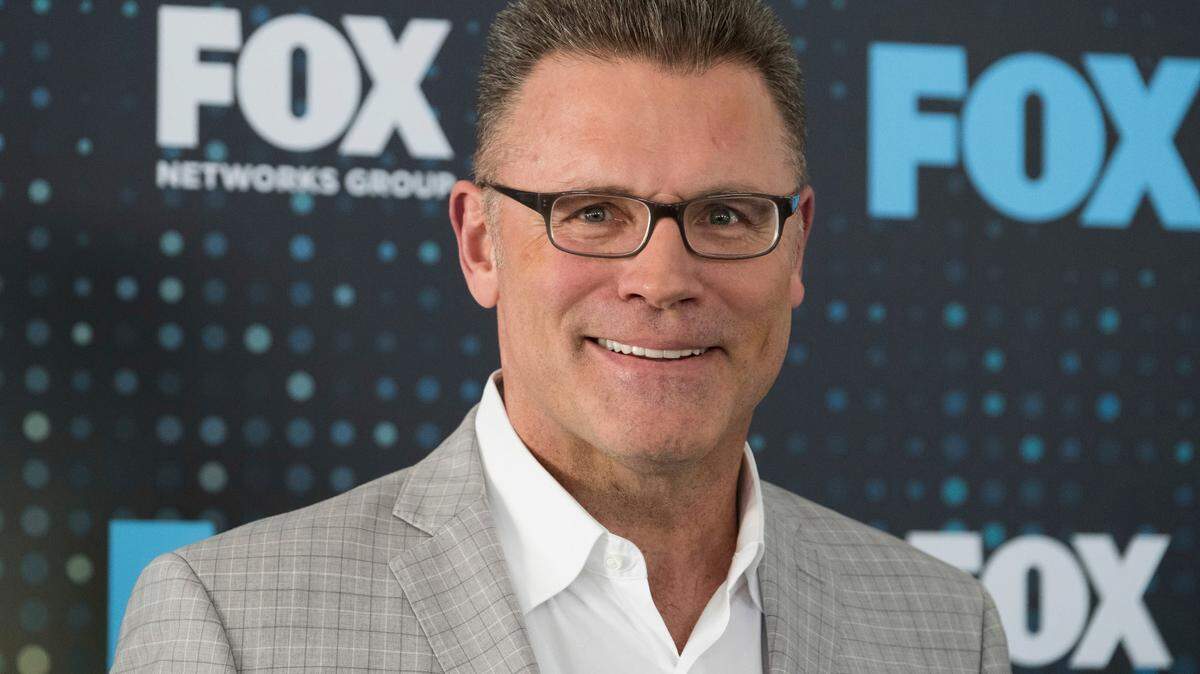 Howie Long says the Dallas Cowboys are deserving of the high expectations put on them.