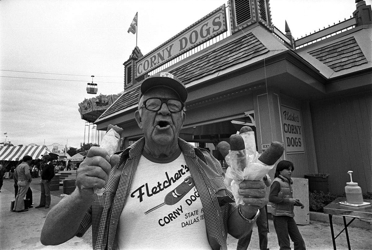 Oct. 10, 1979: Neil Fletcher of Fletcher’s Corny Dogs shows off his creation at the State Fair of Texas.