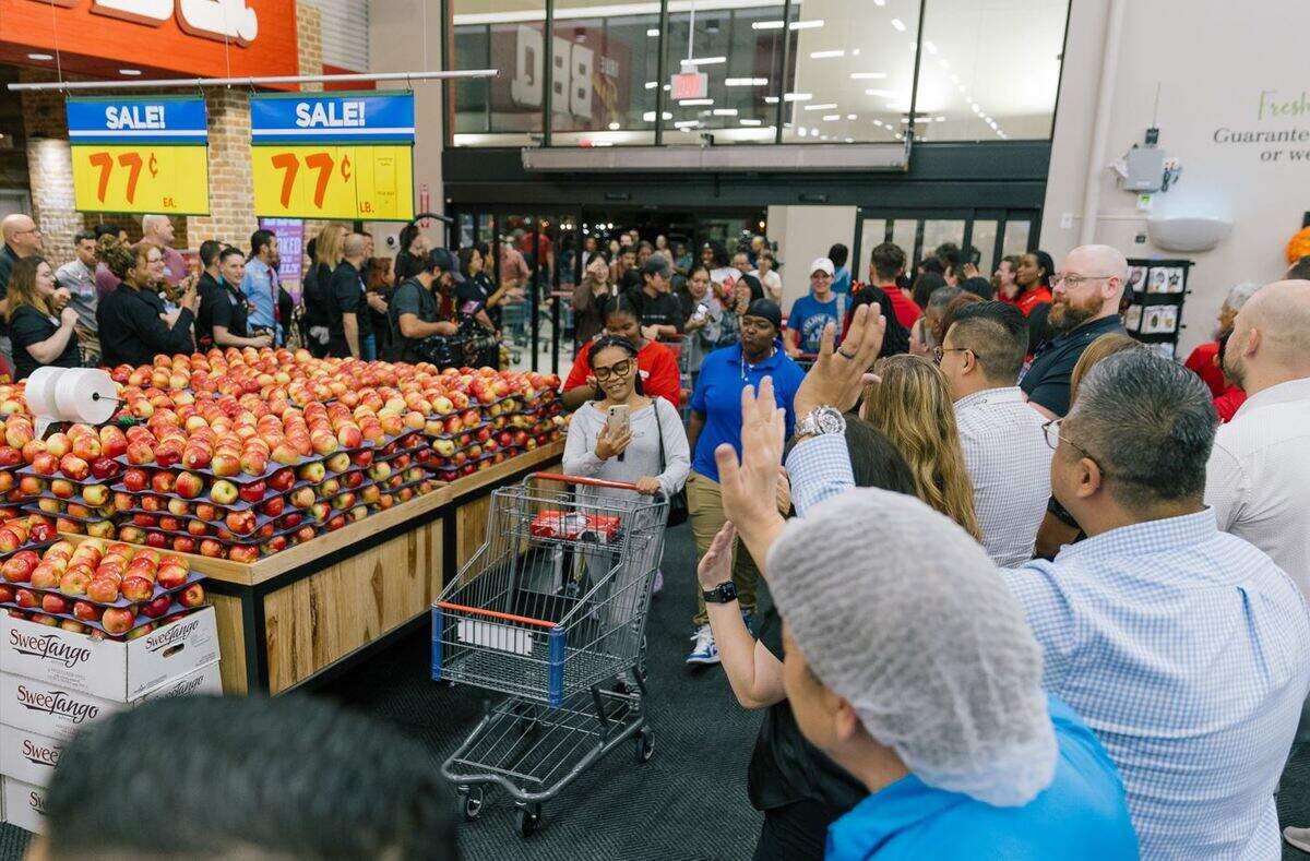 H-E-B’s grand opening in Allen, Texas, on Wednesday morning, Oct. 4, 2023.