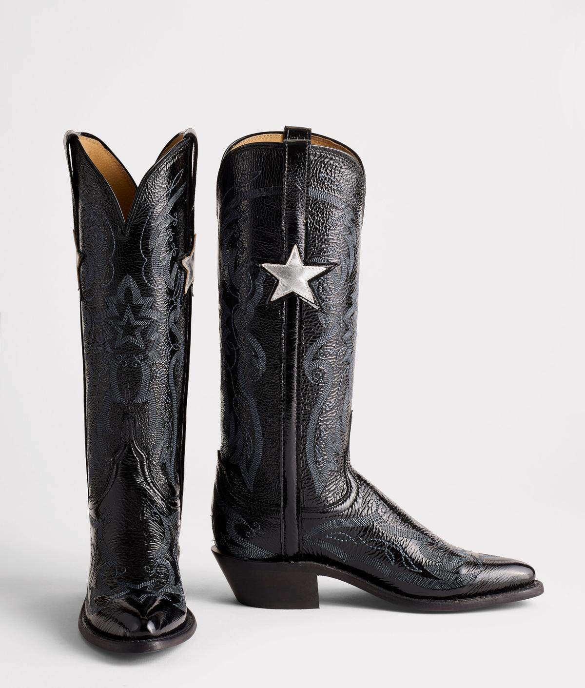 The Lucchese x Cowboys Gina boot in crinkle patent black leather, also available in white. This boot is the same boot that the Dallas Cowboys Cheerleaders wear.