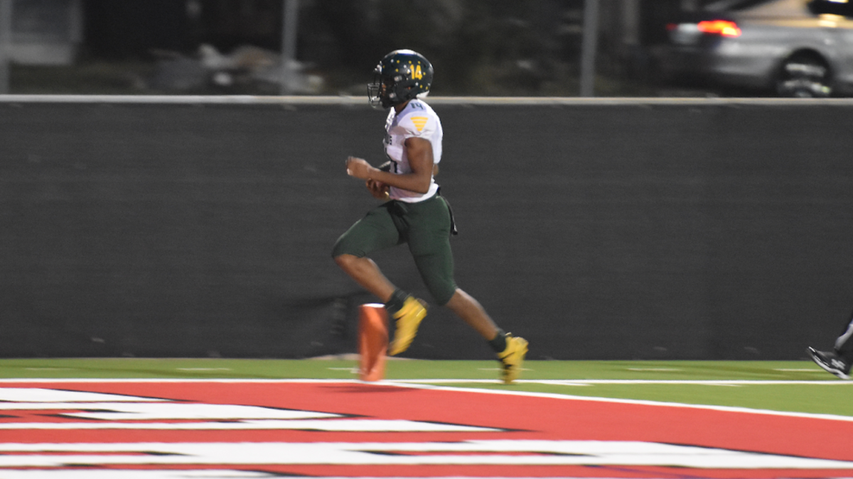 Western Hills Keyon Butler scores a touchdown for the Cougars during a high school football game against Eastern Hills at Scarborough-Handley Field in Fort Worth, Texas Thursday, October 6, 2022. Western Hills won 30-28. (Olivia Luttrell/Special to the Star-Telegram)