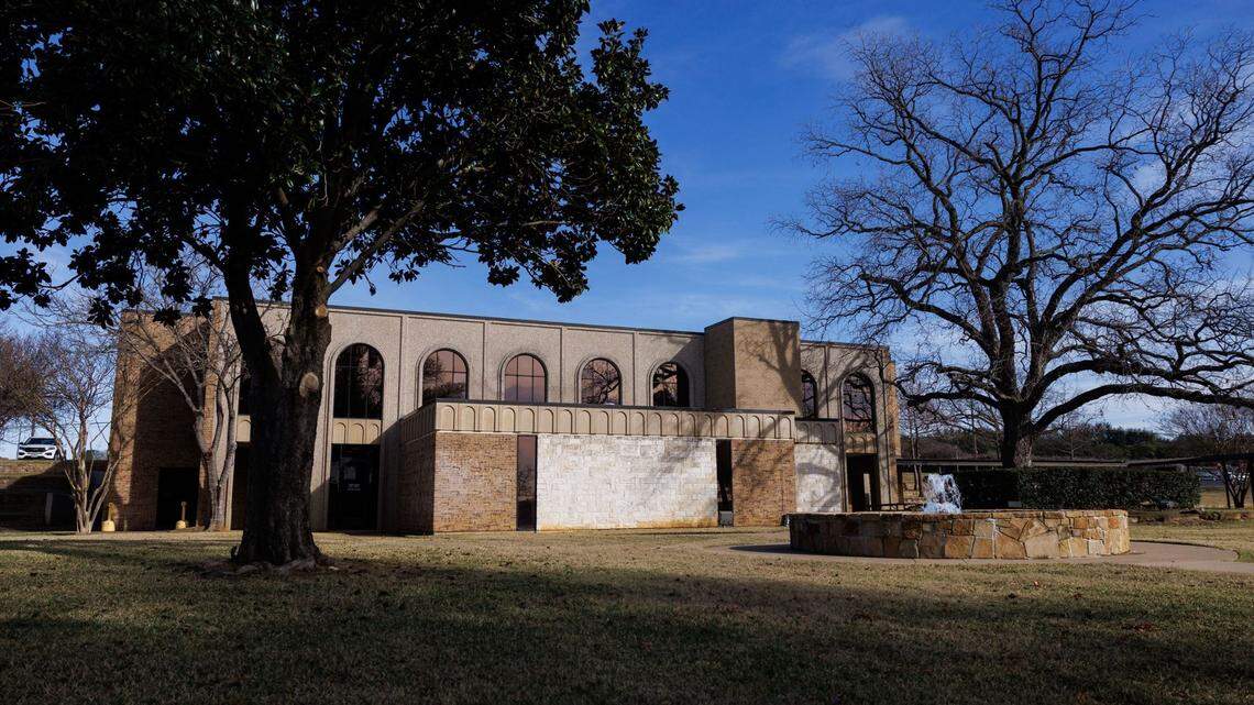 The city of Bedford approved a zoning change to allow a pavilion at Stonegate Shopping Center. 
